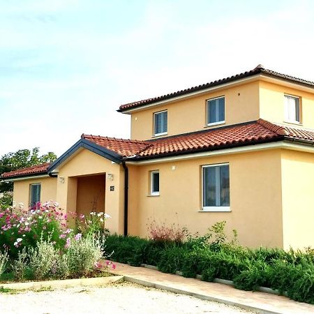 Vila Dubravka - Schoen Und Komfortabel Inmitten Von Olivenbaeumen Und Weinbergen Mit Whirlpool Valtura ภายนอก รูปภาพ